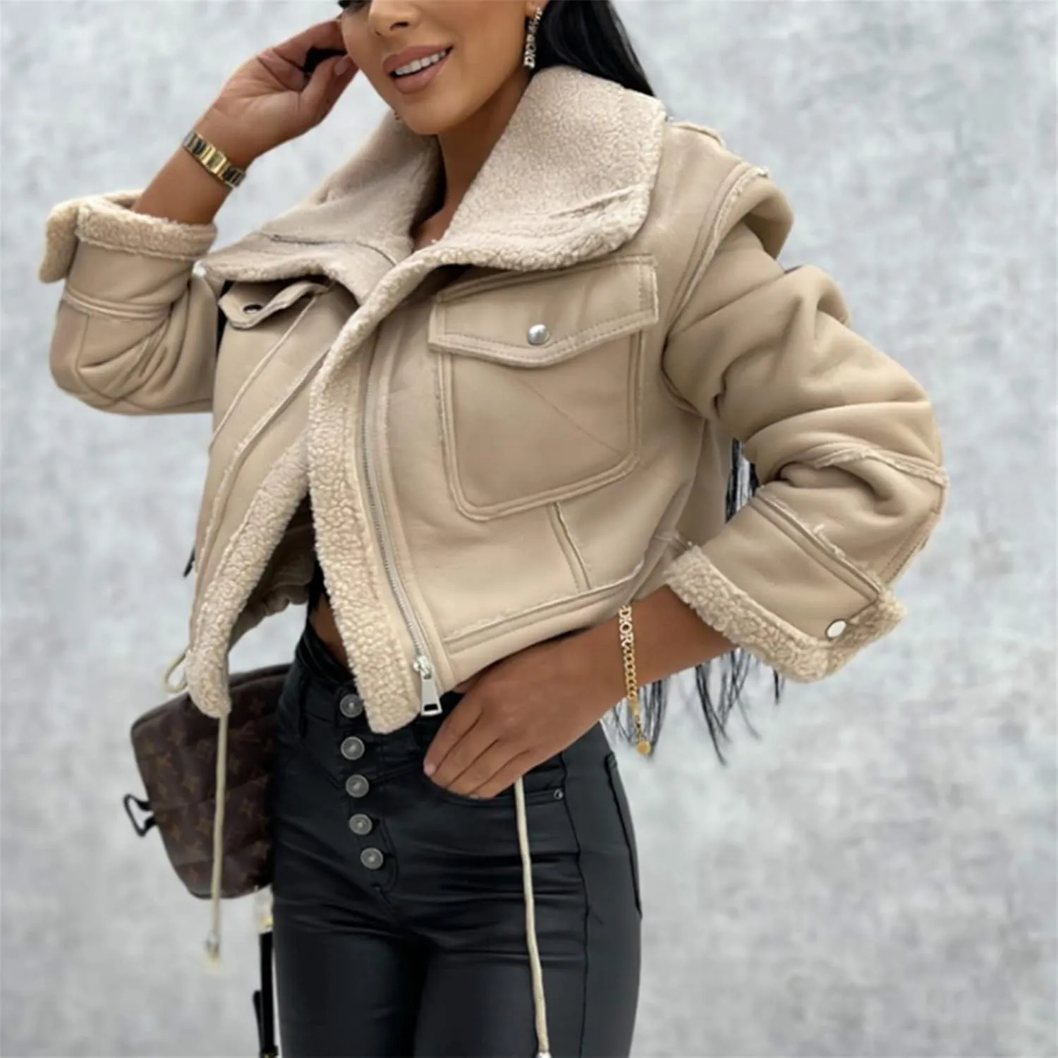 iTranyee Women's Winter Cropped Puffer Jacket Long Sleeve Zipper Cotton-Padded Coat Casual Warm High Neck Quilted Outwear
