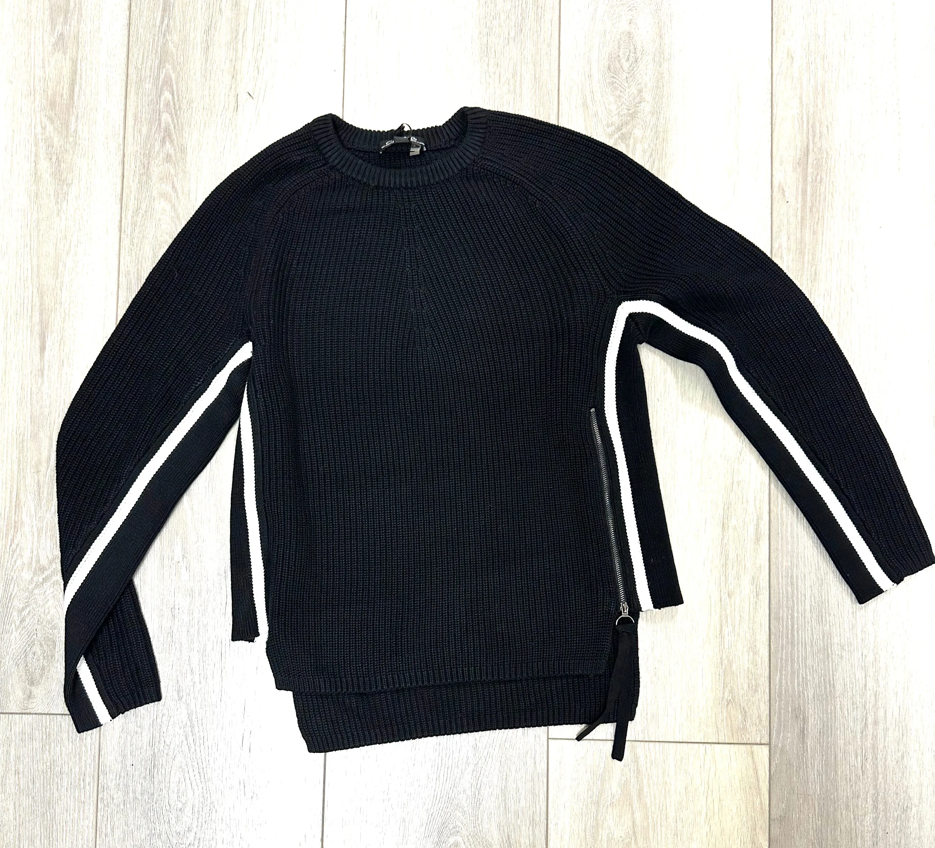 Raglan Sleeve Sweater