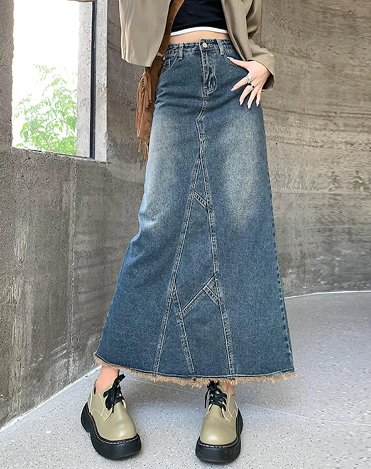 Women's Denim Midi Skirt A-Line Zipper Split Hem Raw Frayed Hem Jean Skirt